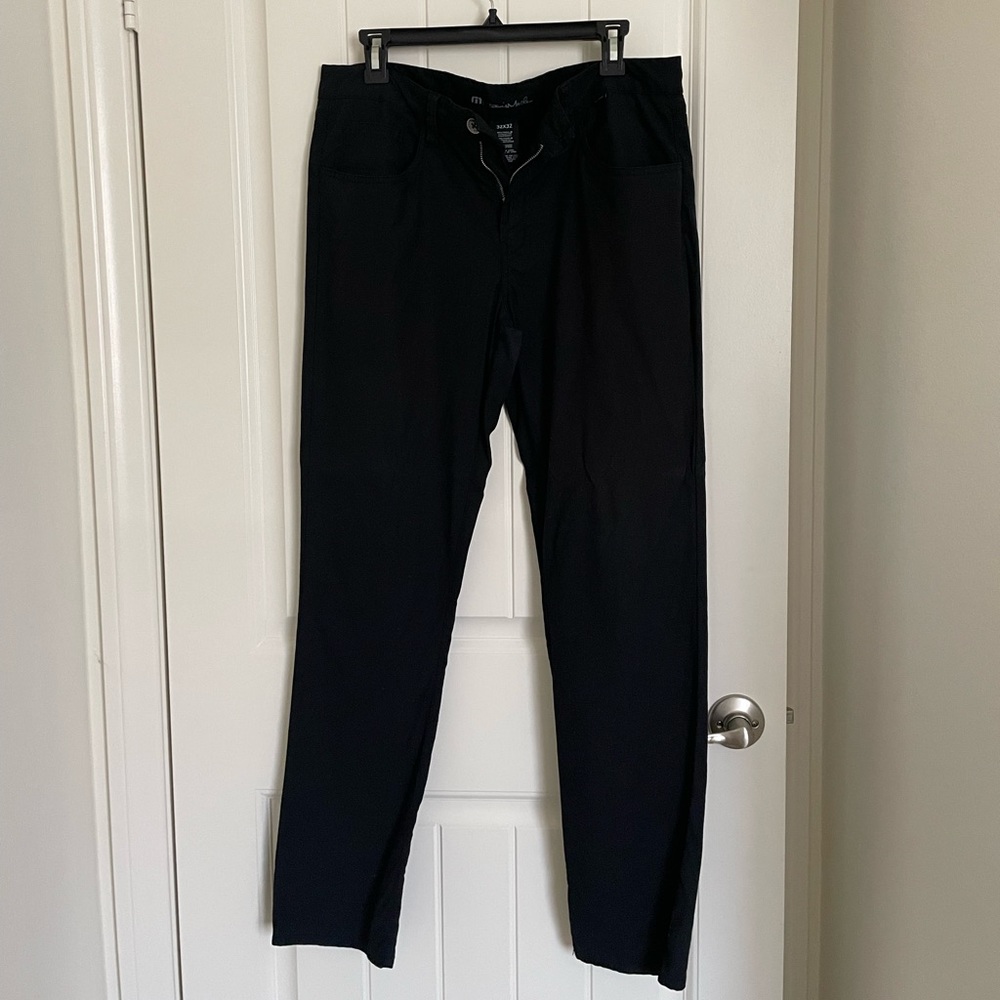 Travis Mathew Men’s black Golf Pants